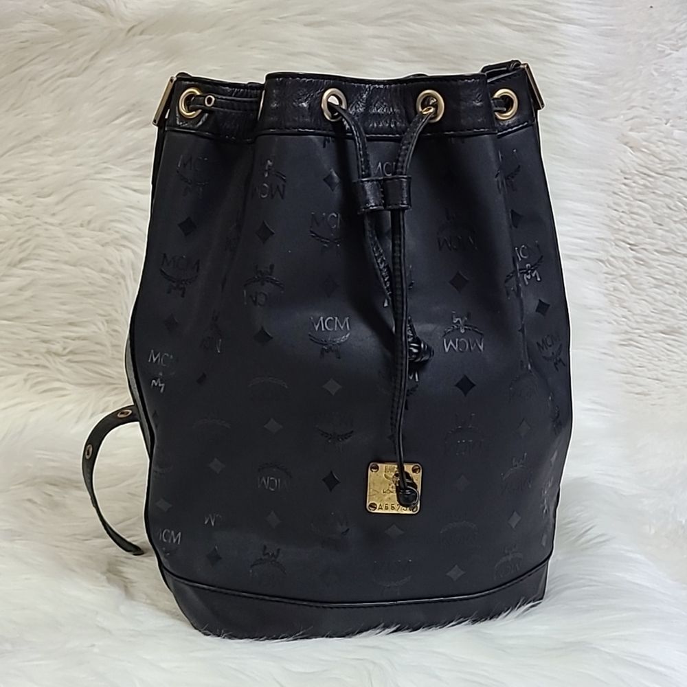 💯 Authentic MCM Bucket Bag 🍀 - Picture 12 of 15